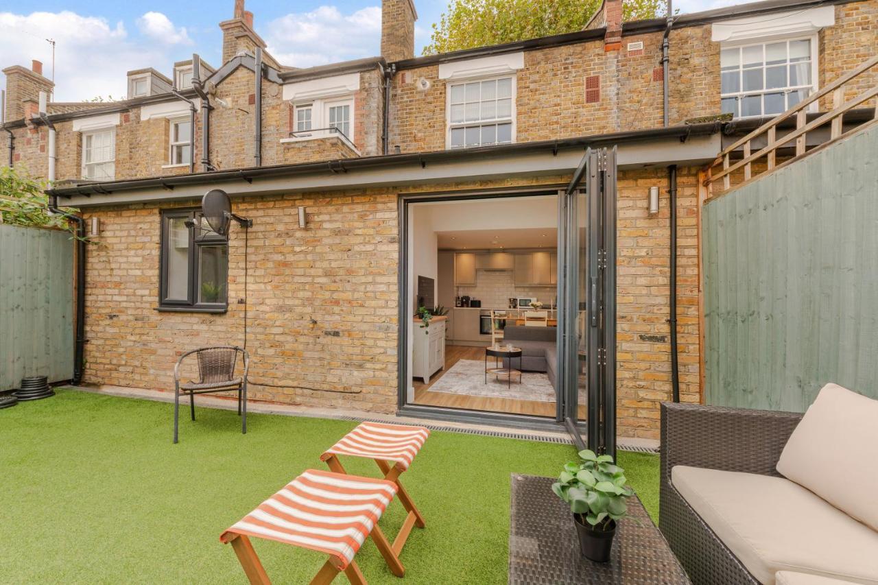 Three-Bedroom Bliss In London Town Екстериор снимка